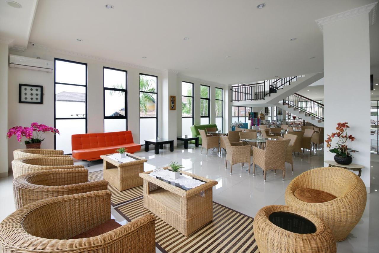 Airy Syariah Mistar Cokrokusumo 29A Banjarbaru Exterior photo